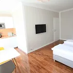 Zollikof Aparts - Sauna & Studioapartments アパートホテル