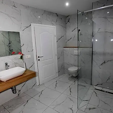 Zollikof Aparts - Sauna & Studioapartments Apartahotel 3*