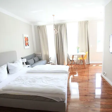 Zollikof Aparts - Sauna & Studioapartments 3* Λειψία