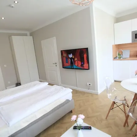 Zollikof Aparts - Sauna & Studioapartments Λειψία