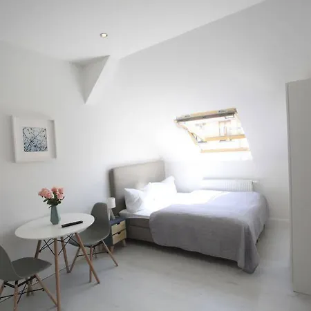 Hotel Zollikof Aparts - Sauna & Studioapartments