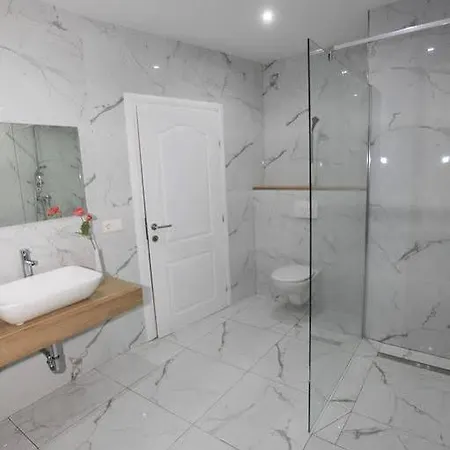 Hotel Zollikof Aparts - Sauna & Studioapartments